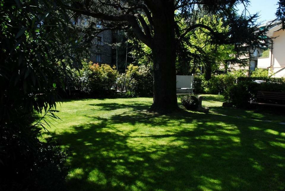 La Villa Del Cedro Monza Extérieur photo